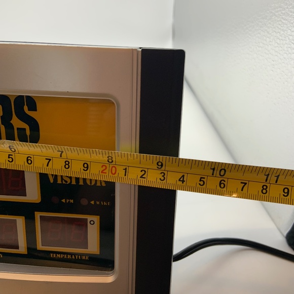 NFL Green Bay Packers Football Scoreboard Digital Clock & Alarm Clock 6.5" x 9" - Picture 10 of 12